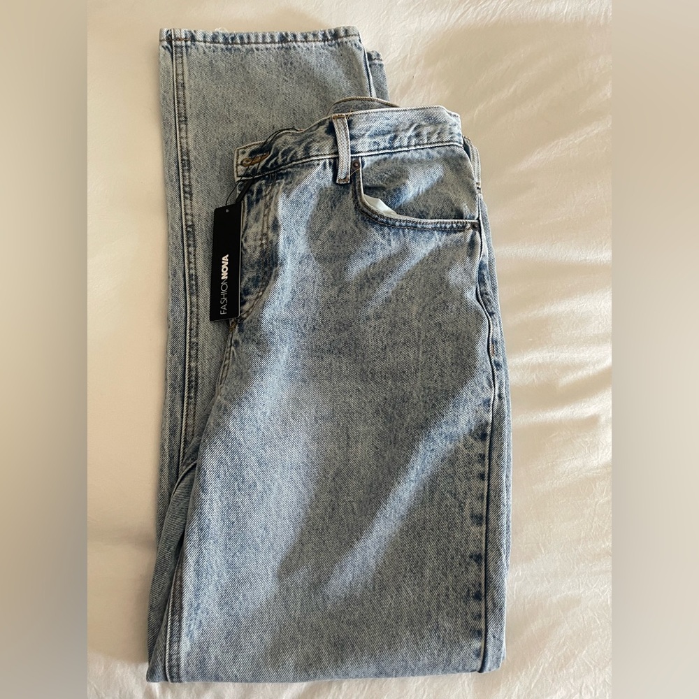 Fashion Nova Light Blue Straight Leg Jeans sz 9 NWT - Picture 4 of 6